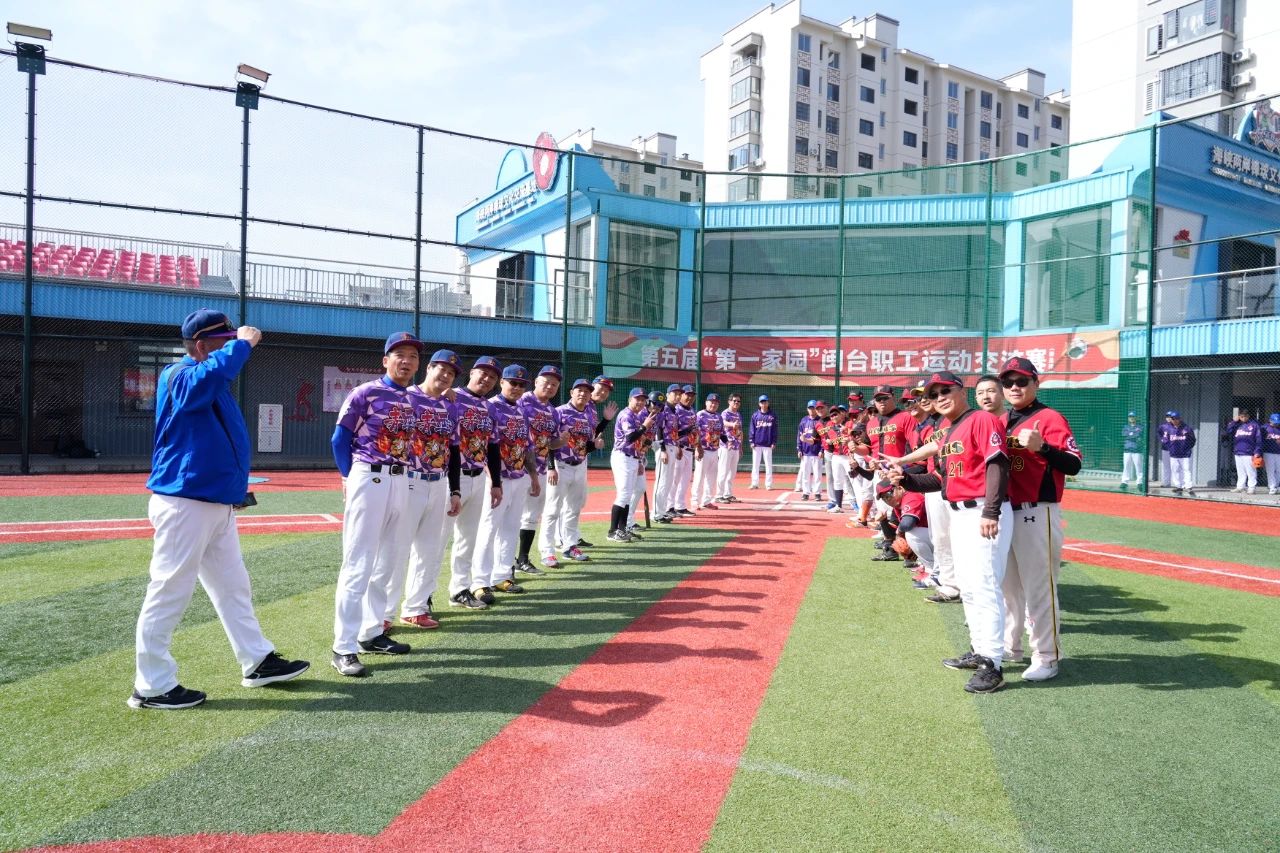 弗兰克：获胜后热刺晋级形势大好，西蒙斯延续了自身好状态